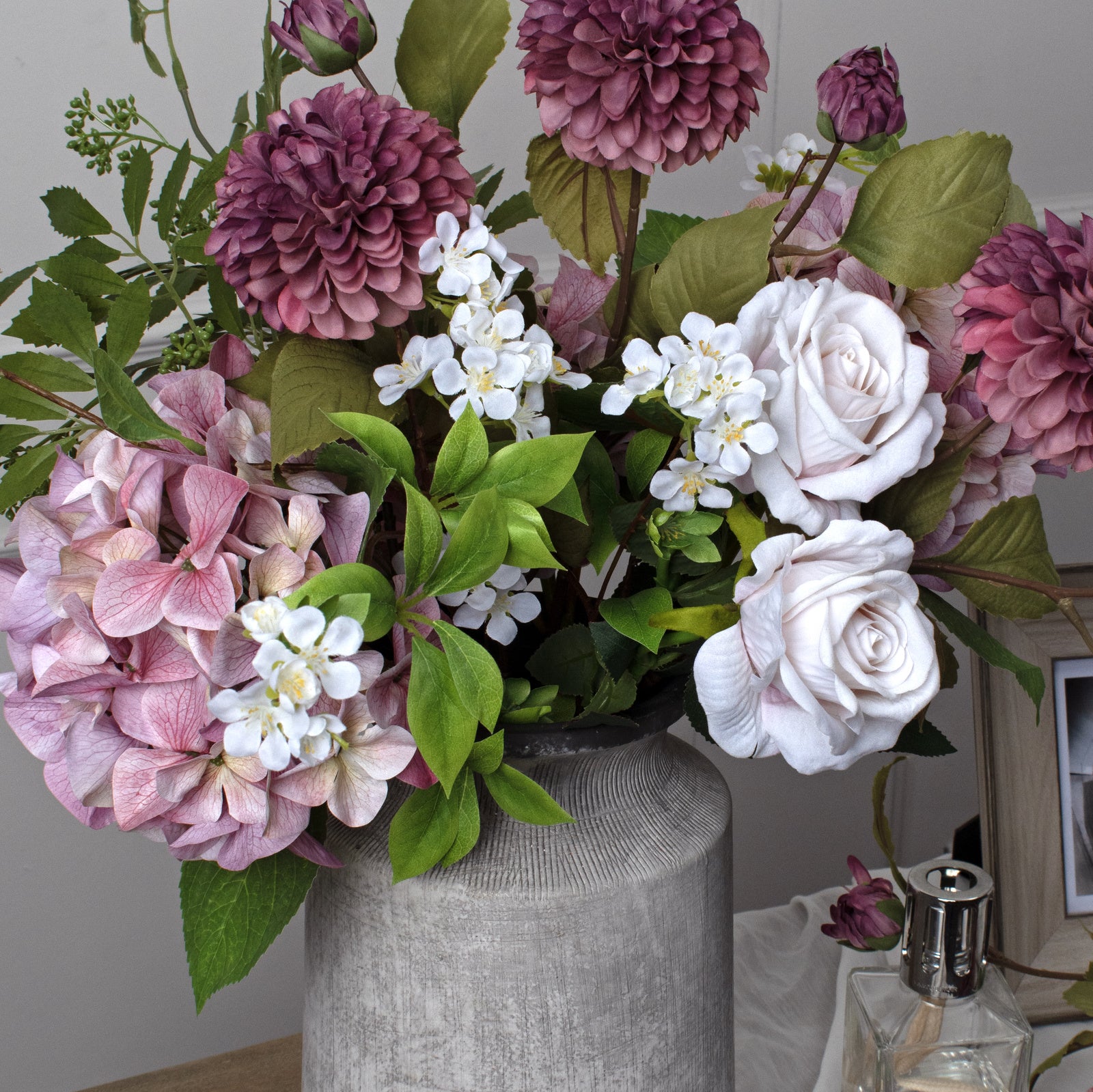 Bloomville Urn Stone Vase 31 cm