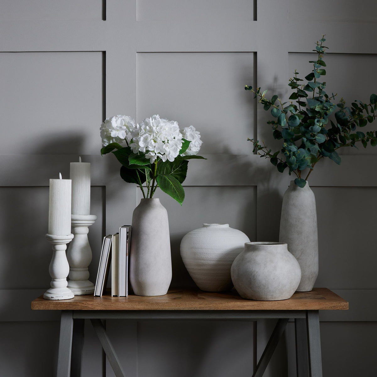 Regola Matt White Ceramic Vase 28 cm