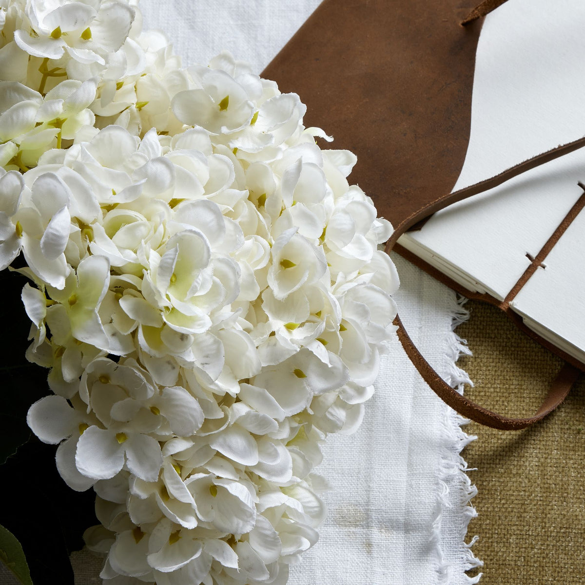 White Hydrangea Bunch 47 cm