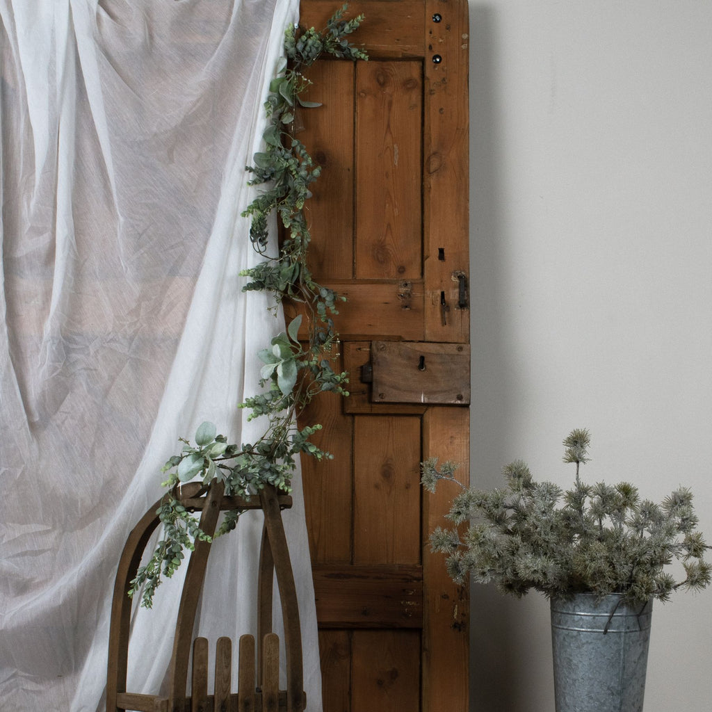 Led Winter Garland With Eucalyptus And Lambs Ear 153 cm