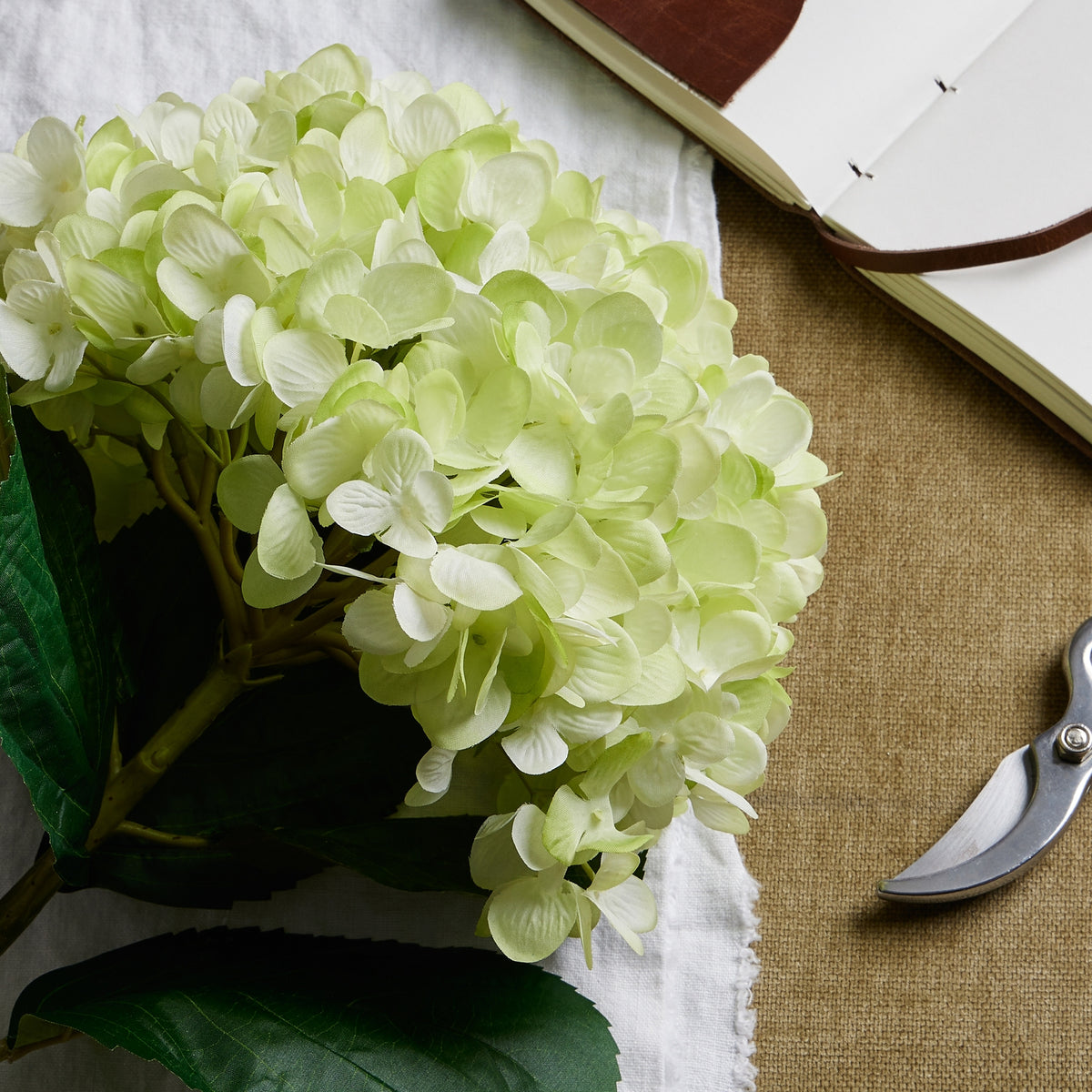 Oversized Green Hydrangea 73 cm